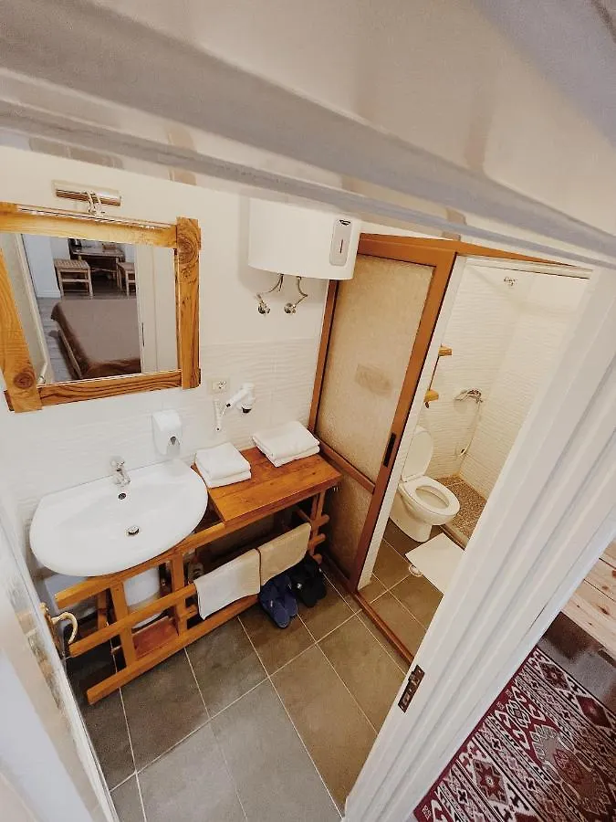 Gasthuis At Pikotiko'S - Korca City Rooms For Rent