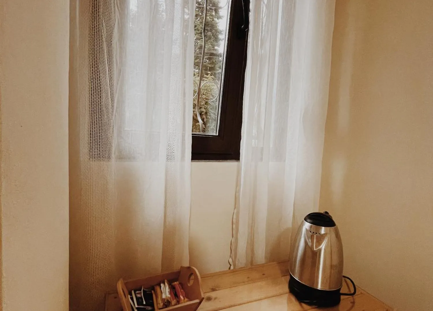 At Pikotiko'S - Korca City Rooms For Rent 0*, Korce