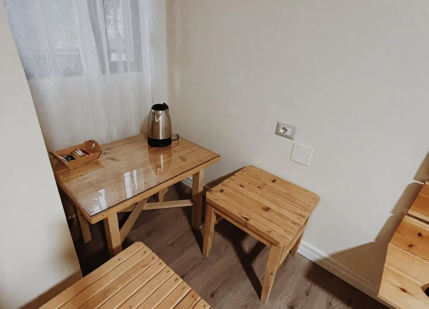 At Pikotiko'S - Korca City Rooms For Rent 0*, Korce Albanië